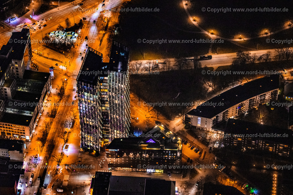 Hamburg_St_Pauli_Tanzende_Türme_Reeperbahn_Nachtaufnahme_ELS_6466060325 | HAMBURG 06.03.2025 Nacht- Lichter und Beleuchtung Hochhaus- Ensemble " Tanzende Türme " an der Ecke Reeperbahn - Zirkusweg im Ortsteil Sankt Pauli in Hamburg, Deutschland. Weiterführende Informationen bei: ARCOTEL Hotels & Resorts GmbH,  Hadi Teherani Architects GmbH,  Hillmer und Richter Architekten GmbH,  IQ Tower GmbH & Co. KG,  STRABAG AG,  TTG Betriebs GmbH & Co. KG. // Night lighting high-rise ensemble of " Tanzende Tuerme " on corner Reeperbahn - Zirkusweg in the district Sankt Pauli in Hamburg, Germany. Further information at: ARCOTEL Hotels & Resorts GmbH,  Hadi Teherani Architects GmbH,  Hillmer und Richter Architekten GmbH,  IQ Tower GmbH & Co. KG,  STRABAG AG,  TTG Betriebs GmbH & Co. KG. Foto: Martin Elsen