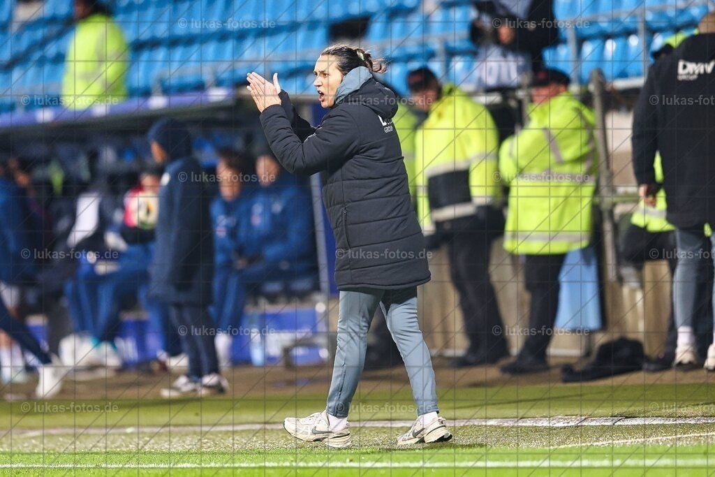 DFB-Pokal-Achtelfinale: VfL Bochum Frauen - TSG Hoffenheim 0:5 | Im Achtelfinale des DFB-Pokals der Frauen unterlag der VfL Bochum der TSG Hoffenheim aus der 1. Bundesliga mit 0:5. - Realisiert mit Pictrs.com