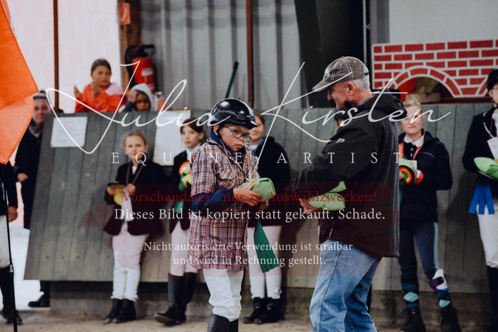 DSC_7042 | Pferde- und Turnierfotografie in Westsachsen. Pferdeportraits, Auftragszeichnungen und intuitive Kunst.