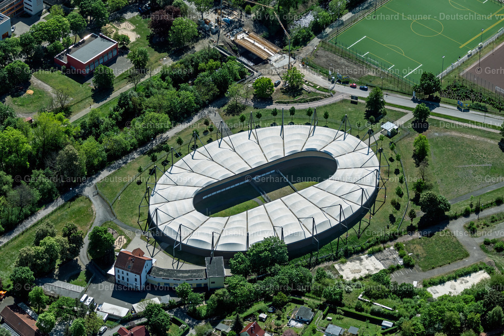 4026687 | ERFURT 07.05.2020 Rennbahn Radrennbahn Andreasried an der Riethstraße im Ortsteil Andreasvorstadt in Erfurt im Bundesland Thüringen, Deutschland. Weiterführende Informationen bei: TeamSpirit GmbH. // Velodrome Andreasried on the Riethstrasse in the district of Andreasvorstadt in Erfurt in the state of Thuringia, Germany. Further information at: TeamSpirit GmbH. Foto: Gerhard Launer