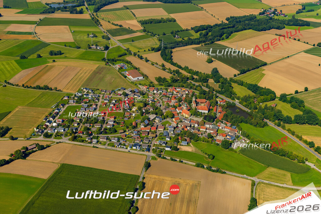 Geschenkidee Waldau bei Vohenstrauß -Die Luftbildaufnahme wurde 2025 vom UL-Flugzeug heraus erstellt ( keine Drohne ) - Hochauflösende Luftaufnahme -Nicht vergleichbar mit Google Maps oder Satelittenbilder- Die Geschenkidee !Mit Lizenz und Bildrechte bestellbar