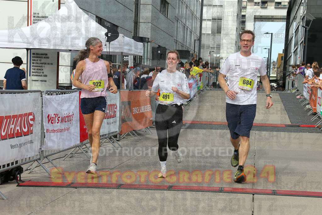 250920_1335_EX1_5651 | Sportfotografie im Rhein-Sieg Kreis, Köln, Bonn, NRW, Rheinland Pfalz, Hessen, etc. Unser Tätigkeitsfeld umfasst den Laufsport vom Volkslauf über den Marathon, Duathlon, Triathon bis zum Ultralauf wie Kölnpfad Ultra oder Schindertrail.