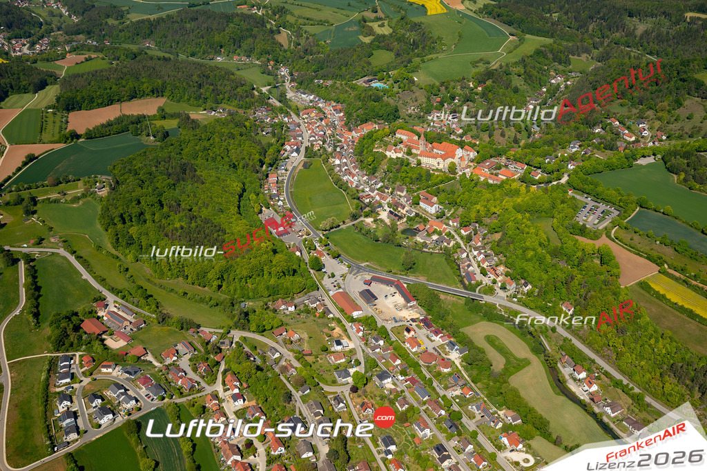 Luftaufnahme der Stadt Kastl - Die Luftaufnahme wurde 2025 vom UL-Flugzeug heraus erstellt ( keine Drohne ) - Hochauflösende Luftaufnahme - für professionelle Ausdrucke geeignet. Die Geschenkidee !Mit Lizenz und Bildrechte bestellbar