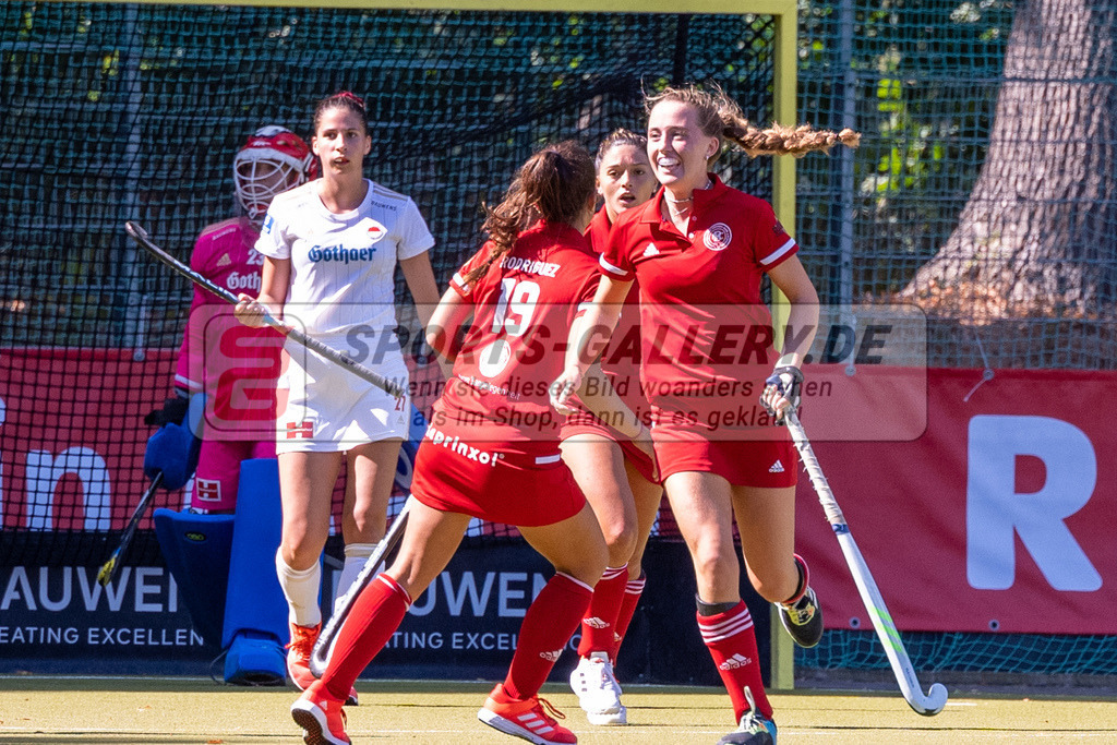 SFE_20220903_0147 | Charlotte Müller ( Bremer HC #16 )  ; 1. Bundesliga Hockey Herren Rot-Weiss Köln - Bremer HC am 03.09.2022 in Köln (KTHC Stadion Rot-Weiss Köln Tennis and Hockey Club), Photo: Stephan Fehrmann 2022 (Sports-Gallery)