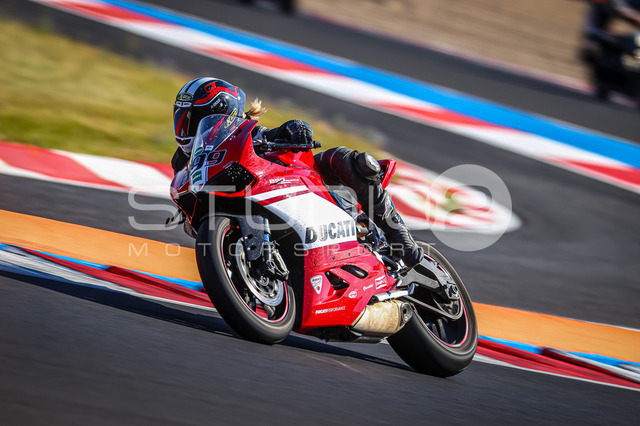 0899-260702MM-003_899 | Deine Full-Service-Agentur für ✔️Videoproduktionen und ✔️Motorsportfotografie Jetzt Angebot anfragen!