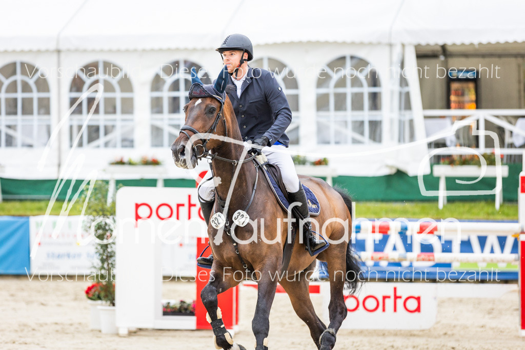 BHO-2PhSpr-M-185 | MomenTaufnahmen Pferdesportfotos