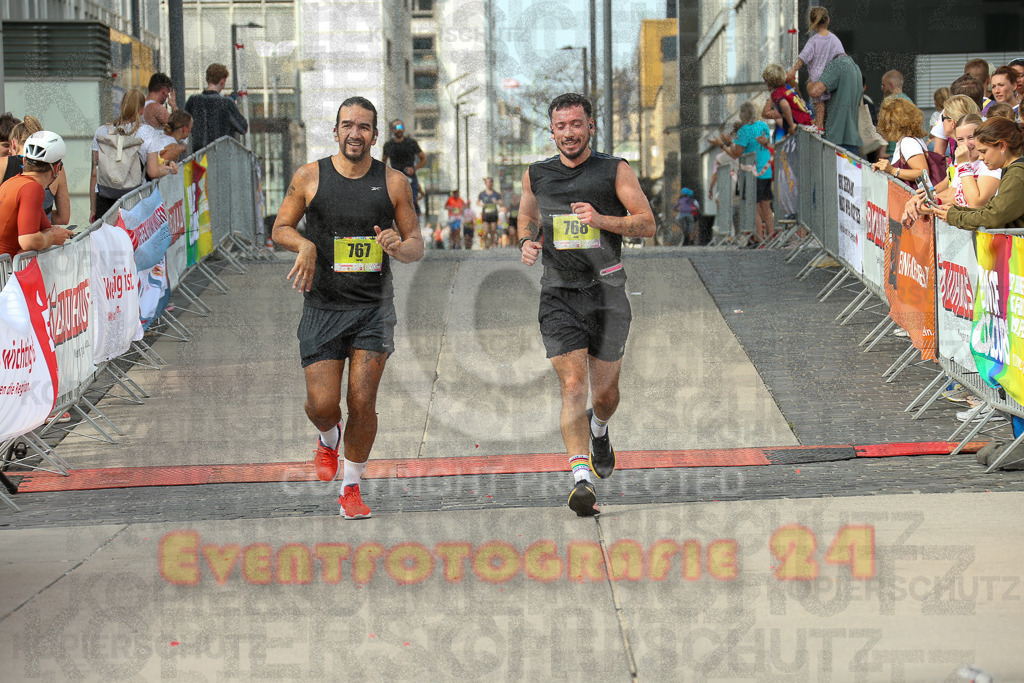 250920_1526_EX1_9426 | Sportfotografie im Rhein-Sieg Kreis, Köln, Bonn, NRW, Rheinland Pfalz, Hessen, etc. Unser Tätigkeitsfeld umfasst den Laufsport vom Volkslauf über den Marathon, Duathlon, Triathon bis zum Ultralauf wie Kölnpfad Ultra oder Schindertrail.