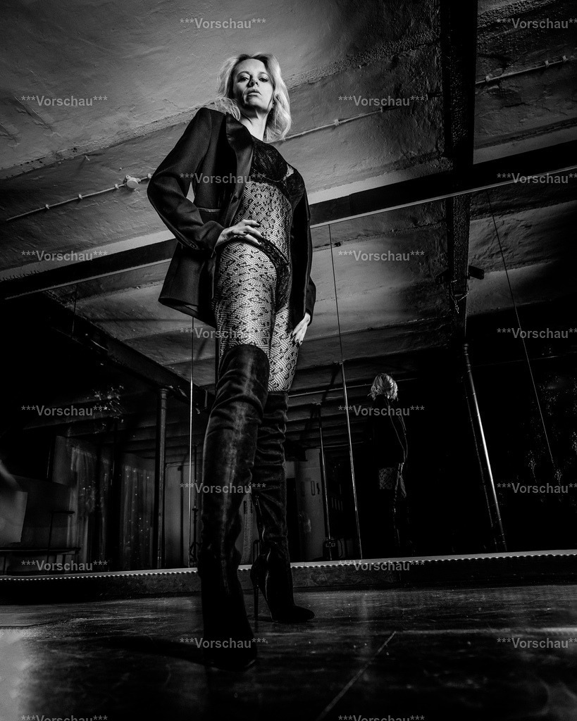 20250119_123350Kopie 1 | Studioshooting mit Sabine - Realisiert mit Pictrs.com