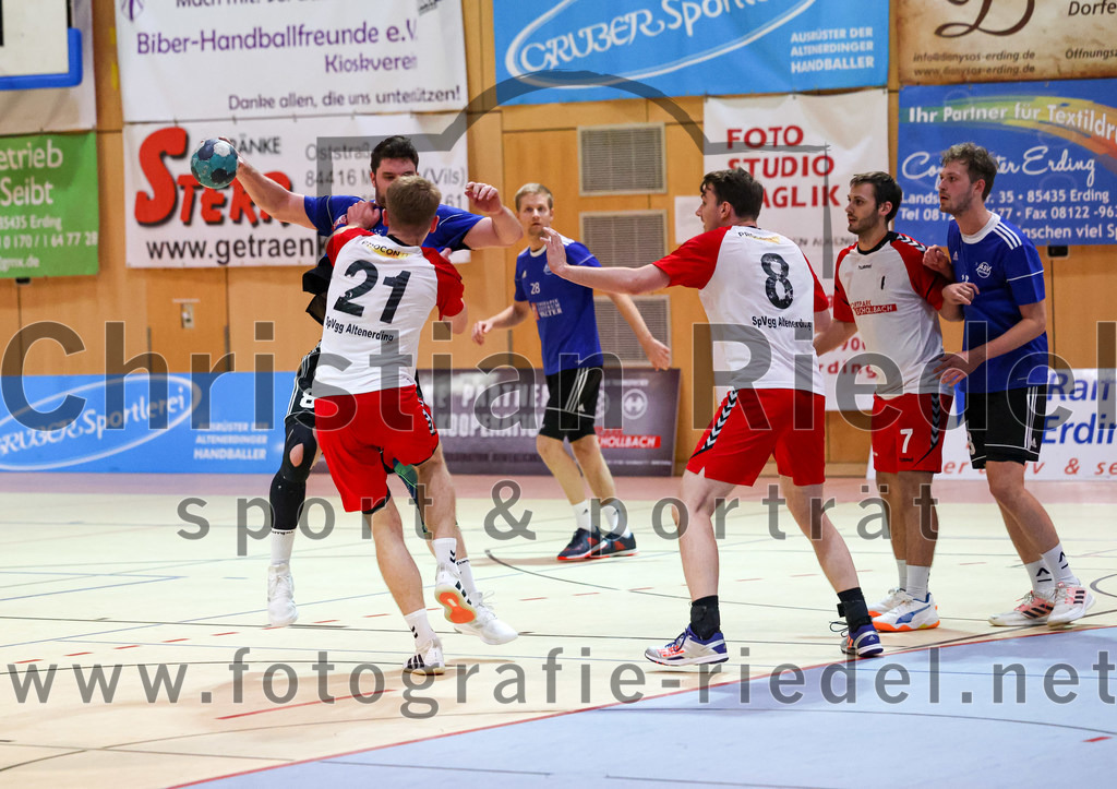2022-10-08_075_SpVgg_Altenerding_gegen_ASV_Dachau | Erding, Deutschland, 08.10.2022:
Handball, Bezirksoberliga Männer 2022 / 2023, 4. Spieltag, SpVgg Altenerding gegen ASV Dachau, Endergebnis: 23:23

Felix Eckstein (ASV Dachau, #8), Severin Lößl (SpVgg Altenerding, #21), Quirin Huber (SpVgg Altenerding, #8), Simon Dybilasz (SpVgg Altenerding, #7)

Foto: Christian Riedel / fotografie-riedel.net
