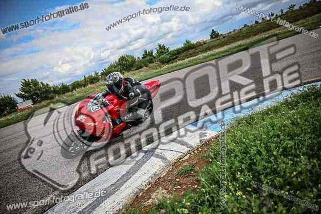 pubi5275 | Professionelle Fotos von Sportveranstaltungen, aber auch Hochzeiten und anderen Events. - Realisiert mit Pictrs.com
