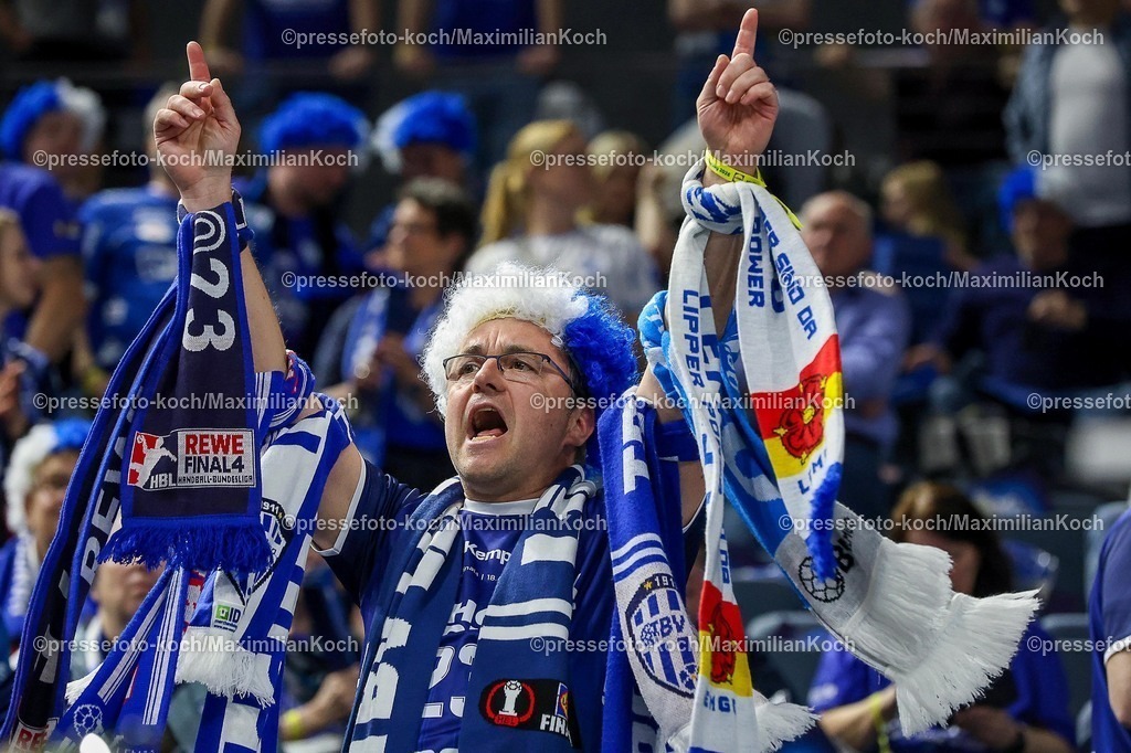 xSSCx18042601045 | 18.04.2026, xsscx, Handball, DHB-Pokal Lidl Final4, TBV Lemgo-Lippe - Füchse Berlin, Saison 2025 / 2026 Herren, Lanxess Arena: Fans des TBV Lemgo Photo: xSandraxScherningxPressefotoKochx