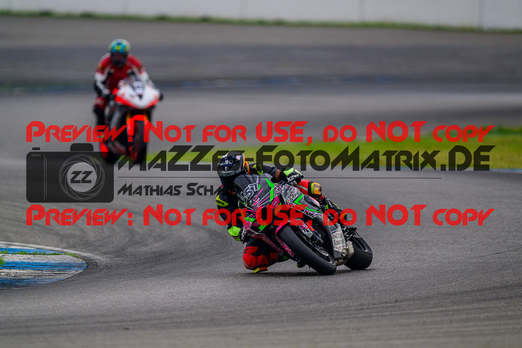 MaZZes_FotoMatrix_240521_6007705_3730 | ROT