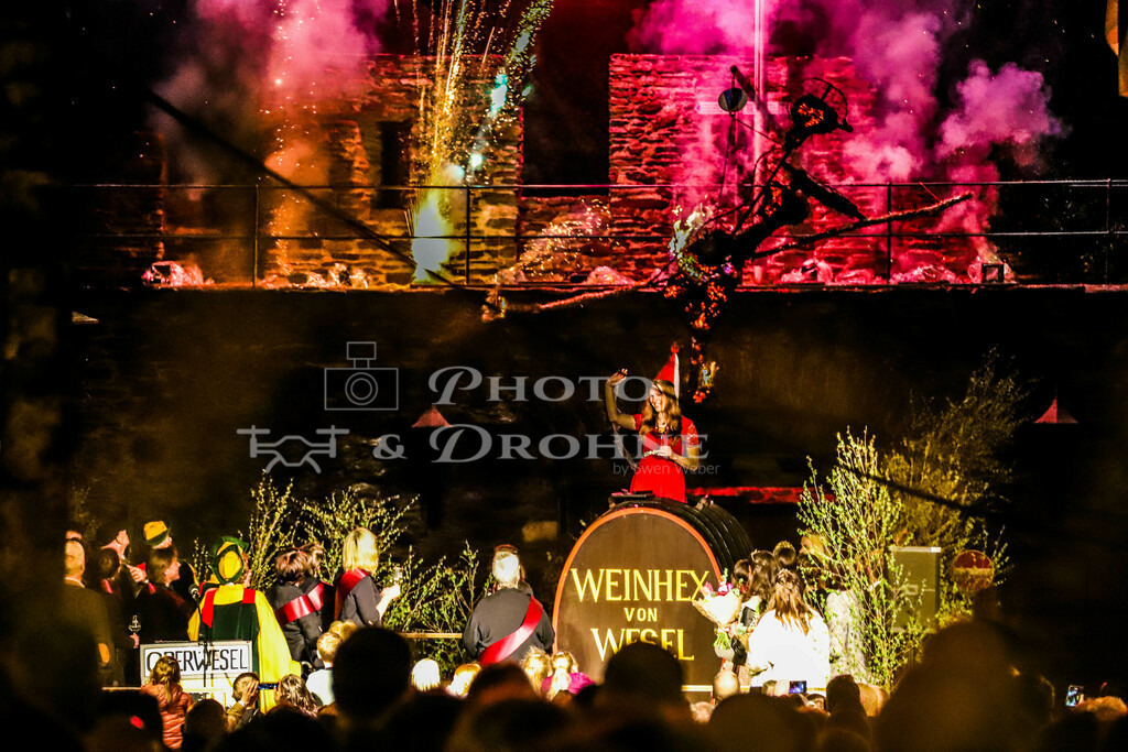 Oberwesel 2023 Hexennacht-2531 | Die Hexennacht in Oberwesel am Rhein findet in der Walpurgisnacht am 30. April statt. - Realisiert mit Pictrs.com