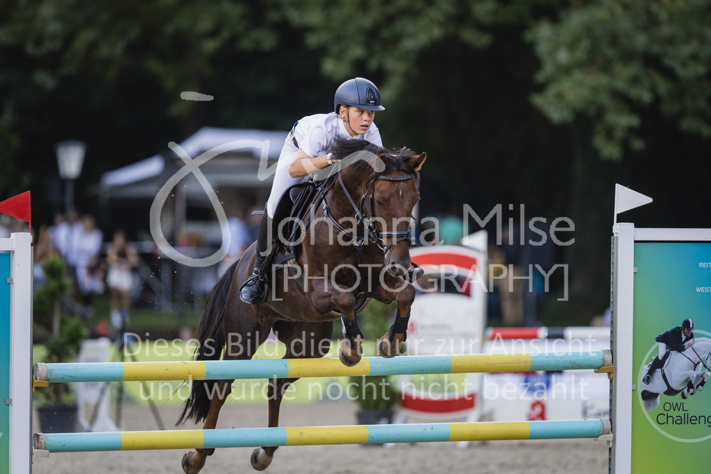 230908_OWLCh_PonyTrophy-405 | Deine schönsten Turniermomente als professionelle Fotos! Entdecke hochwertige Pferdesport-Fotografie im Online-Shop. Jetzt Fotos finden & bestellen!