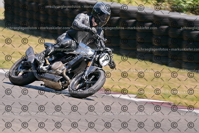 26bt05-1236 | markuskiefer.com - Realisiert mit Pictrs.com