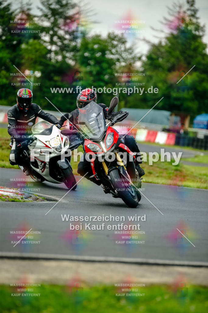 VBK-3814 | Hier findet Ihr Bilder von Touristenfahrten auf der Nürburgring Nordschleife oder von anderen Veranstaltungen die ich besucht habe. Viel Spass beim Durch Schauen 