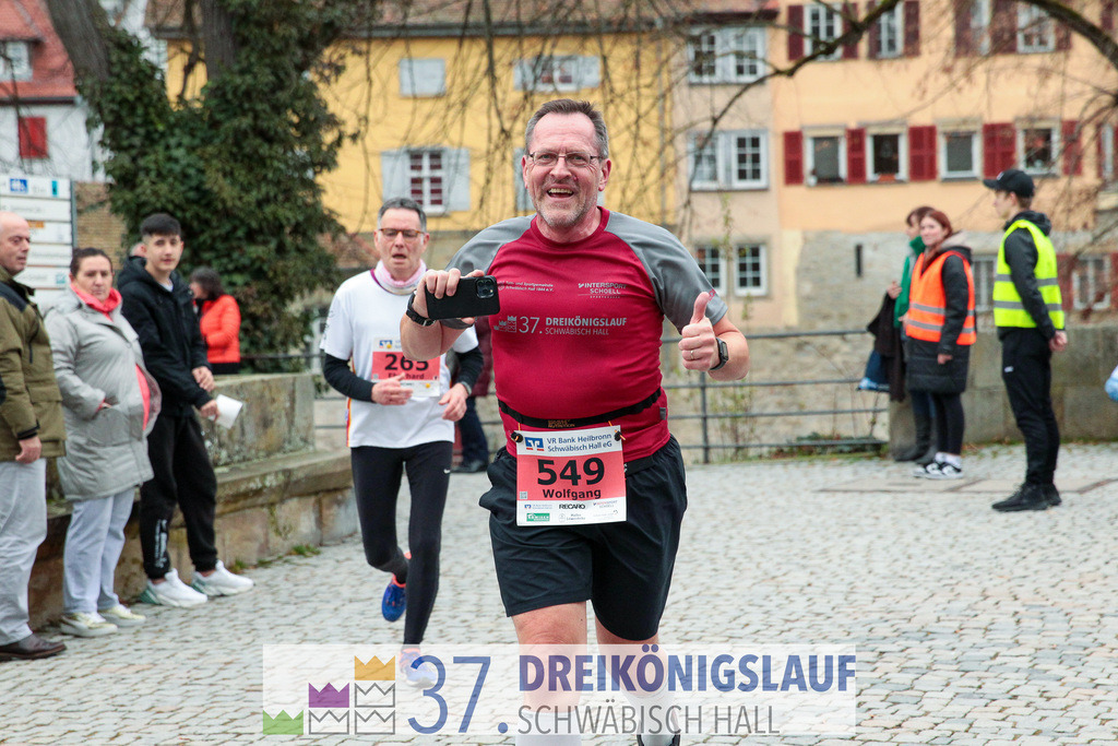 VR Bank Hauptlauf 10000m | 3 Koenigslauf 2023 - Realisiert mit Pictrs.com