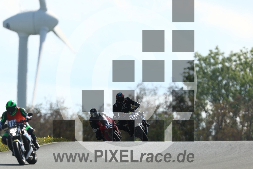 0301-20260908_04526 | Schöne Erinnerungen an spannende Momente - das festzuhalten ist unser Job. PIXELrace.de ist seit 2003 auf den Rennstrecken Europas unterwegs um die Action draußen beim Fahren und die wunderbare Stimmung imm Fahrerlager für euch einzufangen.