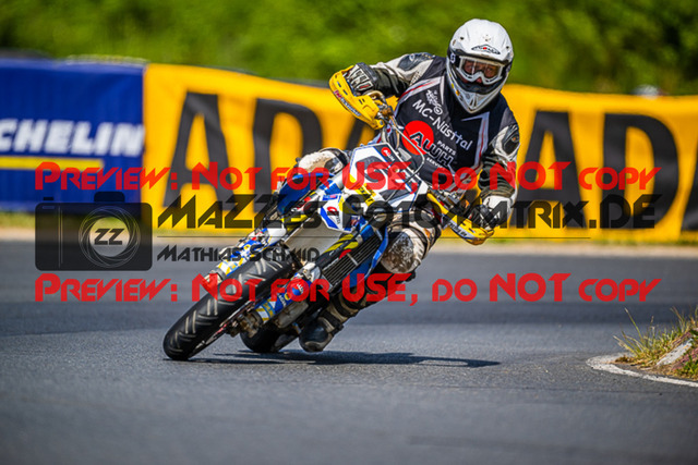 MaZZes_FotoMatrix_220529_8629 | Fotograf Mathias Schmid
Sportfotograf,
Eventfotograf,
Hochzeitsfotograf,
Portraitfotograf