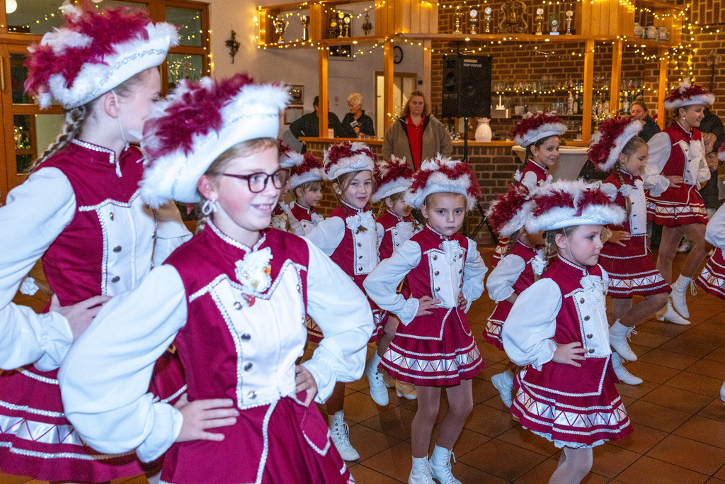 top-top.de 241127-046 | Foto, Video, Fotografie, Videografie, Fotobox, DJ, Discjockey, Musik, Musikbox, Veranstaltung, Photobooth, Amazon, Ebay, Buchtipp, Bestseller, Autor, Verlag, Buch, Wesel, Hamminkeln, NRW, Dinslaken, Rees, Drohne, Hochzeit, Party, Fotobox, Wesel, Fotograf