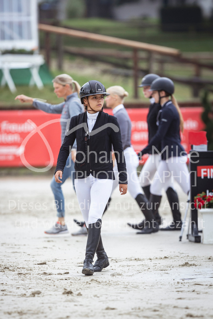240711_BHO_Stil-A1-2-180 | Deine schönsten Turniermomente als professionelle Fotos! Entdecke hochwertige Pferdesport-Fotografie im Online-Shop. Jetzt Fotos finden & bestellen!