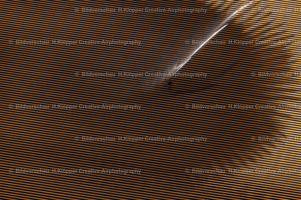 Luftbilder Schwalmtal-9976 | Luftbild Kreisförmige Bewässerung auf landwirtschaftlichen Feldern in Schwalmtal - Realisiert mit Pictrs.com