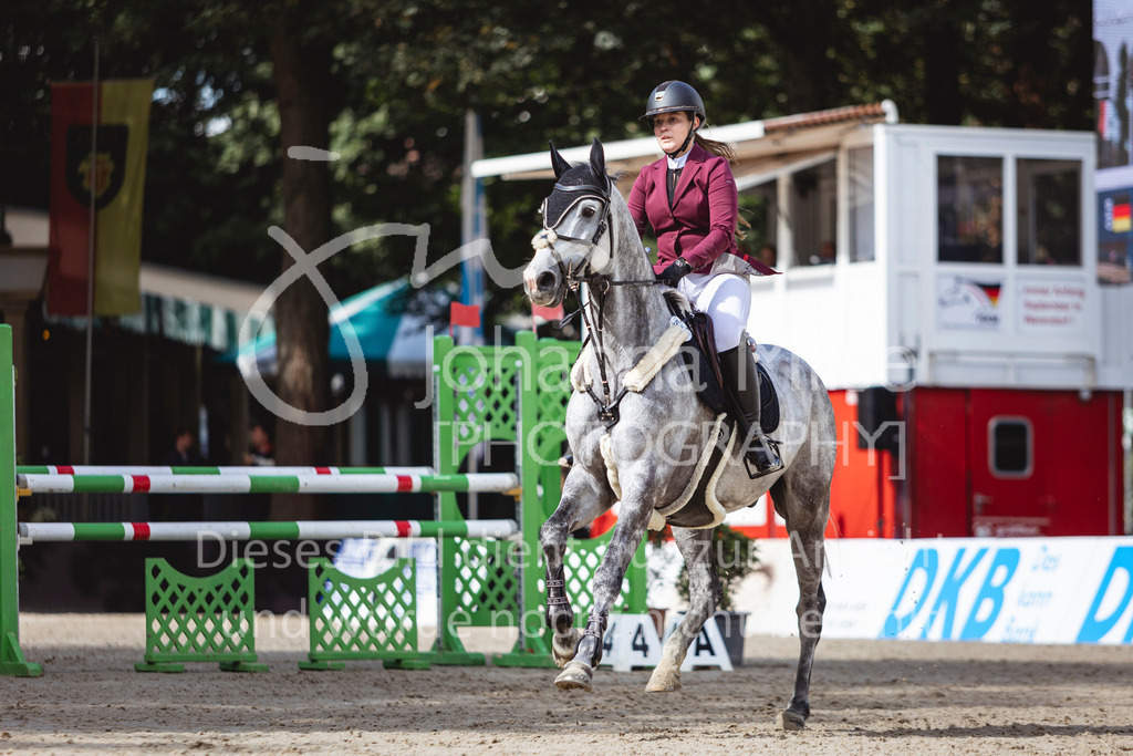 240912_OWLCh_AmateurS-251 | Deine schönsten Turniermomente als professionelle Fotos! Entdecke hochwertige Pferdesport-Fotografie im Online-Shop. Jetzt Fotos finden & bestellen!