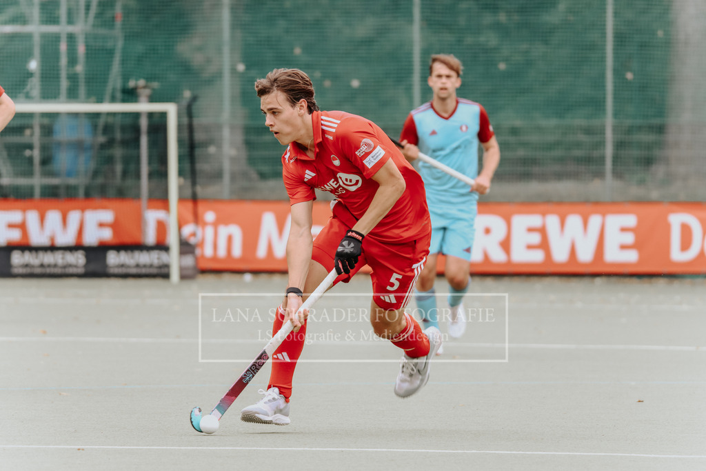 Herren_Bundesliga_02_F_RWK-UHC_21.09.25_Köln (317 von 471) | lanaschraderfotografie - Realisiert mit Pictrs.com