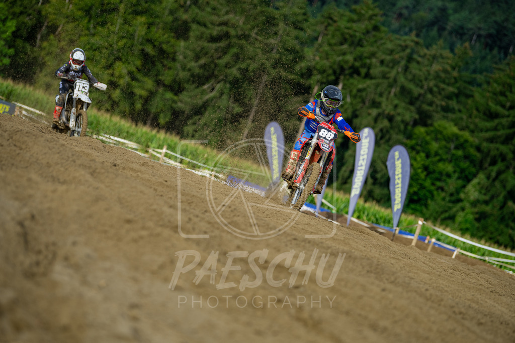 Lady (386) | Paeschuphoto Shop - Wer nicht sucht der auch nicht findet.Ob Motocrossbilder oder von einem besuchtem Spiel, Hauptsache Action. - Realisiert mit Pictrs.com