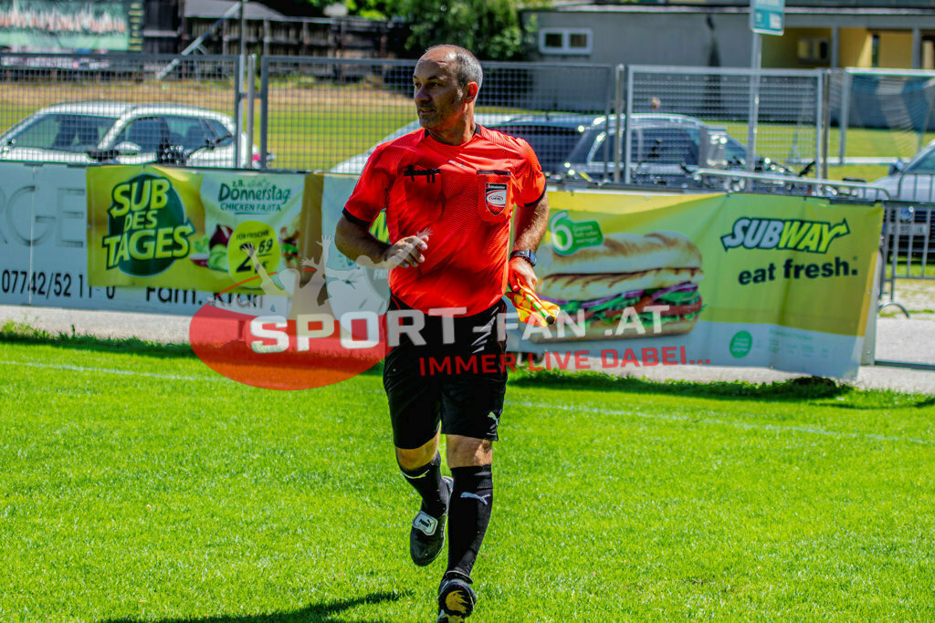 ASV Klagenfurt - Donau Klagenfurt | Assistant Referee Thomas Schmautz ; ASV Klagenfurt - Donau Klagenfurt am 31.07.2022 in Klagenfurt
(ASV Platz Annabichl), AUSTRIA, (Photo by Ernst Krawagner sport-fan.at) - Realisiert mit Pictrs.com