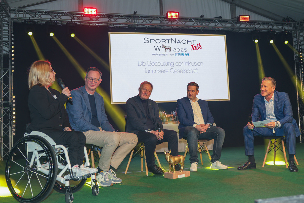 top-top.de250214-171 | Die 3. Weseler SportNacht, die große Sportgala mit Ehrungen der Weseler Sportler des Jahres 2024 findet am Freitag, den 14.02.2025 im Festzelt an der Rheinpromenade statt.Foto: Erwin Pottgiesser