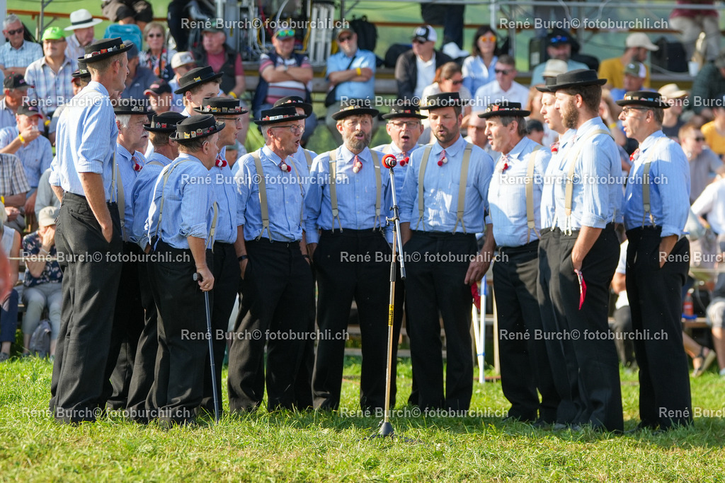 RB_08084 | René Burch leidenschaftlicher Fotograf aus Kerns in Obwalden.  Hier finden sie Sport, Landschaft und Natur Fotografie.
 - Realisiert mit Pictrs.com