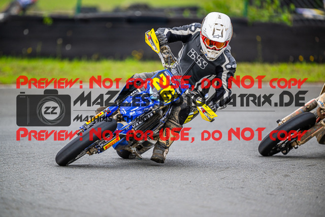 MaZZes_FotoMatrix_230813_6716 | UE40