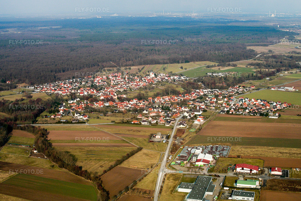 Luftbild: Ortsansicht von Südwesten in Scheibenhard im Bundesland Bas-Rhin in Frankreich. – Foto: IMG_1164.jpg vom 12.03.2006 durch Werner Riehm/FLY-FOTO.de – Auflösung des Originals: 3053 x 2035 px