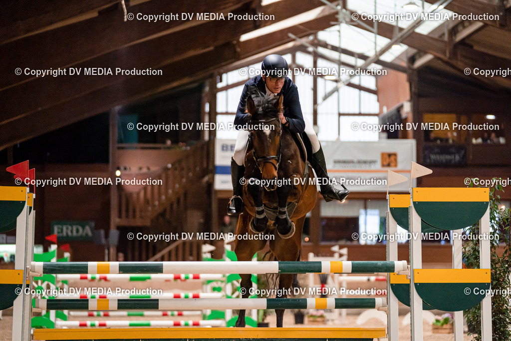 Springen Tag 1-787 | dv-media-shop - Realisiert mit Pictrs.com