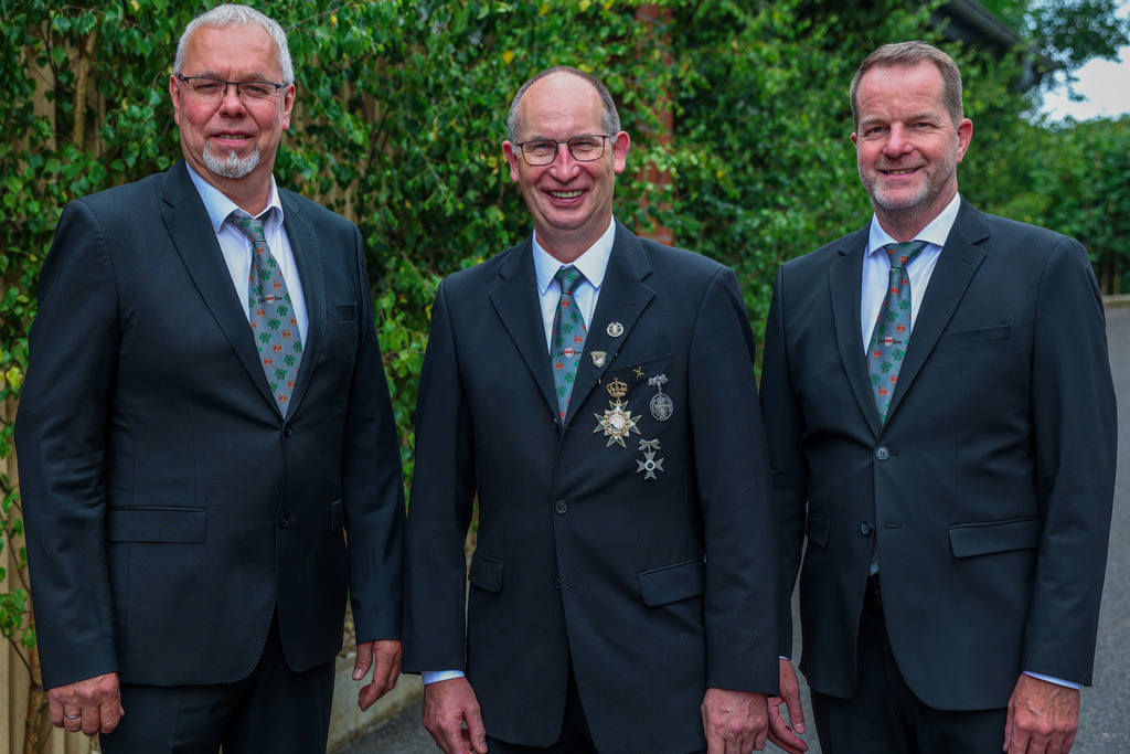 top-top.de-250627-036 | Foto, Video, Fotografie, Videografie, Fotobox, DJ, Discjockey, Musik, Musikbox, Veranstaltung, Photobooth, Amazon, Ebay, Buchtipp, Bestseller, Autor, Verlag, Buch, Wesel, Hamminkeln, NRW, Dinslaken, Rees, Drohne, Hochzeit, Party, Fotobox, Wesel, Fotograf