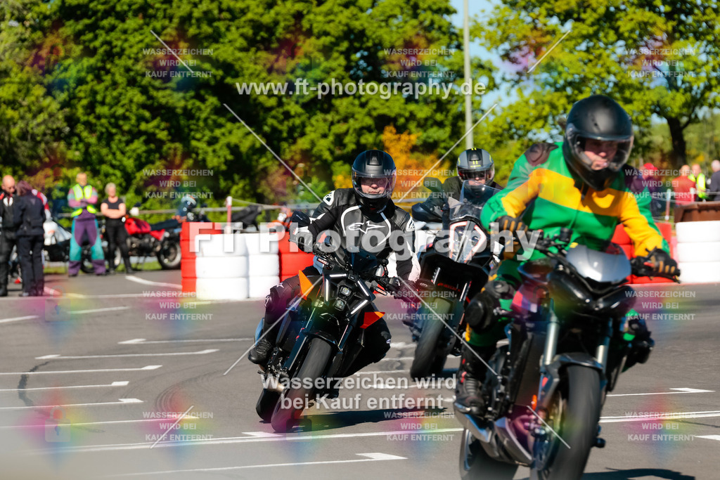 Moto-TeamOBK-21570 | Hier findet Ihr Bilder von Touristenfahrten auf der Nürburgring Nordschleife oder von anderen Veranstaltungen die ich besucht habe. Viel Spass beim Durch Schauen 