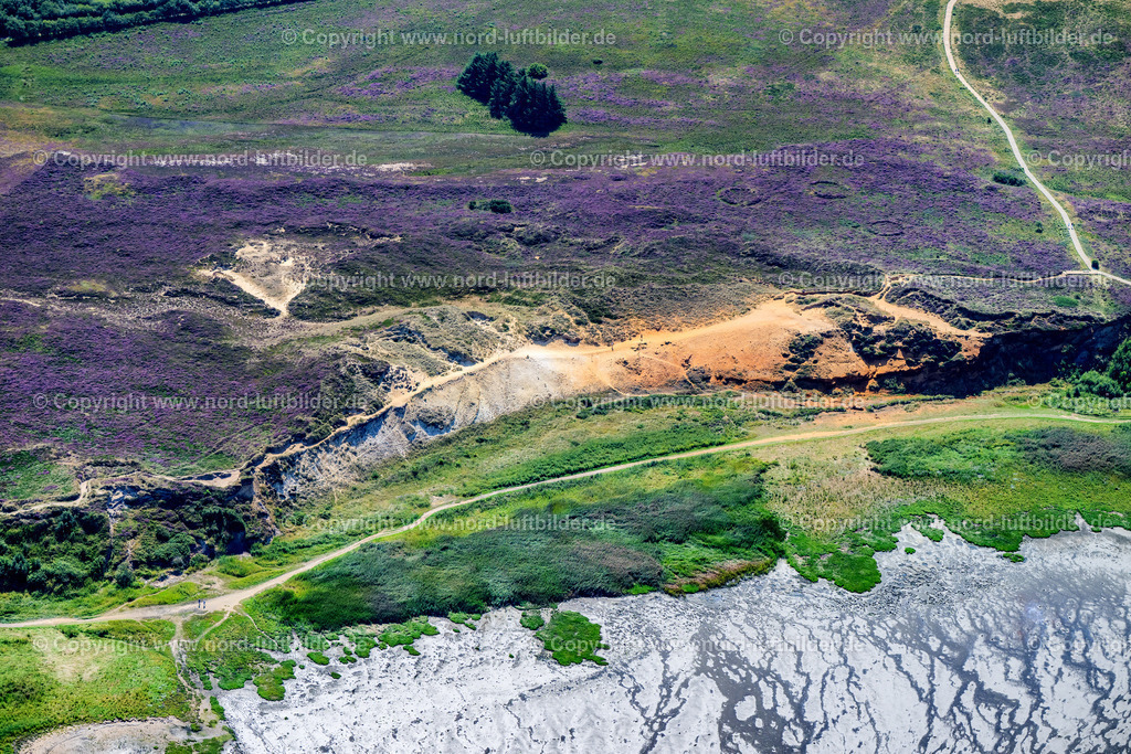 Sylt_Morsum_Rotes_Kliff_Morsum_Kliff_ELS_5067130825 | MORSUM 13.08.2025 Wasseroberfläche an einer Bucht entlang der Meeres- Küste " "Morsumer Kliff" " in Morsum auf der Insel Sylt im Bundesland Schleswig-Holstein, Deutschland. // Water surface at the bay along the sea coast " "Morsumer Kliff" " in Morsum on Island Sylt in the state Schleswig-Holstein, Germany. Foto: Martin Elsen