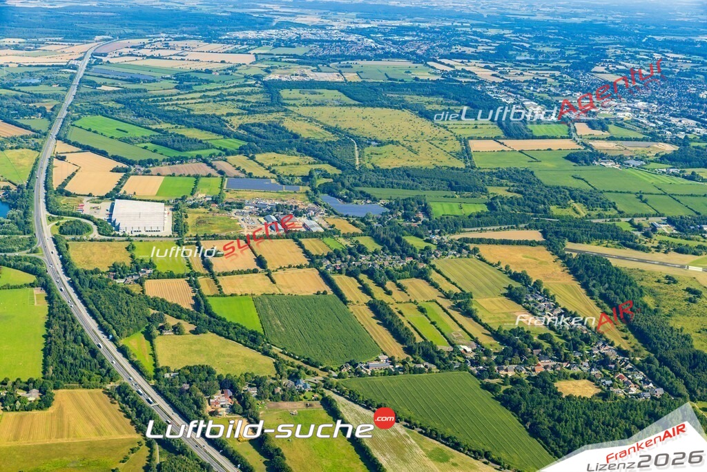 Langberg Handewitt Bild- Das Luftbild wurde 2025 vom UL-Flugzeug heraus erstellt ( keine Drohne bzw. Drohnenaufnahme ) - Hochauflösende Luftaufnahme -Nicht vergleichbar mit Google Maps oder Satelittenbilder- Die Geschenkidee !Mit Lizenz und Bildrechte bestellbar - CC