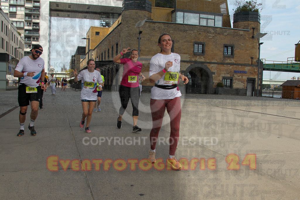 250920_1333_EV4_6019 | Sportfotografie im Rhein-Sieg Kreis, Köln, Bonn, NRW, Rheinland Pfalz, Hessen, etc. Unser Tätigkeitsfeld umfasst den Laufsport vom Volkslauf über den Marathon, Duathlon, Triathon bis zum Ultralauf wie Kölnpfad Ultra oder Schindertrail.