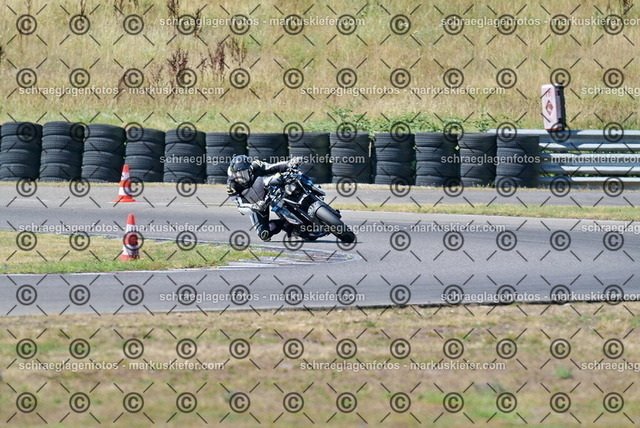 26bt04-0797 | markuskiefer.com - Realisiert mit Pictrs.com