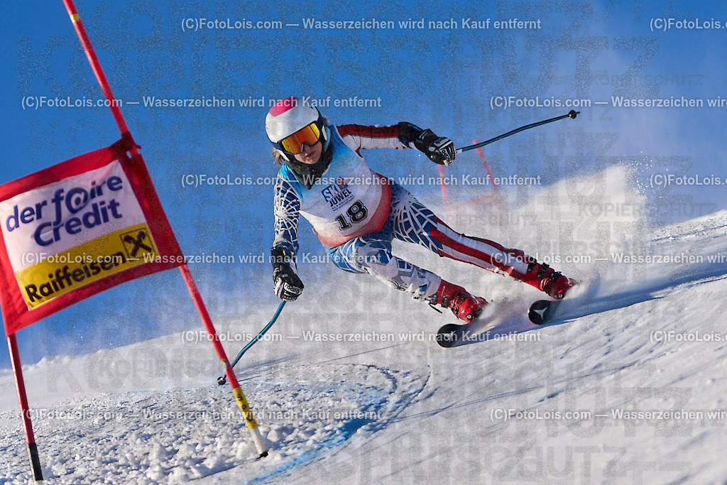 ALP3534_MASTERS-Cup_GS-C Damen_Staudinger Sabine | (C)FotoLois.com, Alois Spandl. FIS Masters-Cup Wildschönau, Giant Slalom auf der Piste Schatzberg GS, Siegerehrung auf dem Dorfplatz Niederau, Sa 13. Januar 2024.