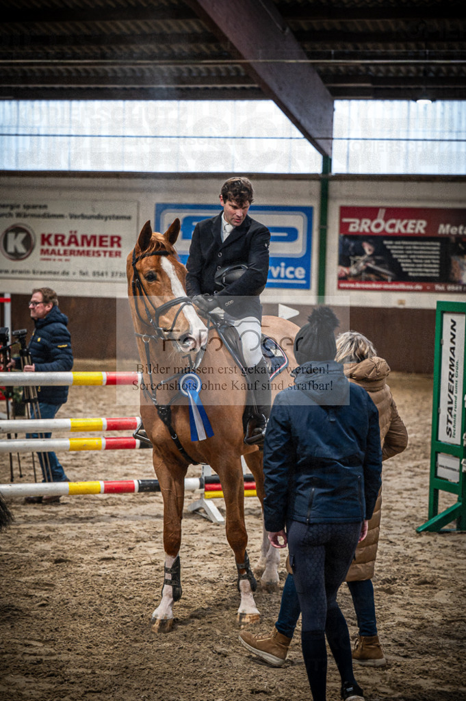 Hallenreittunier Voxtrup 2023 | Entdecke hochwertige Reitturnierfotos von Foto Oger. Professionell, emotional und authentisch – jetzt Lieblingsmomente im Shop bestellen.Deutschlandweite Turnierfotografie. - Realisiert mit Pictrs.com