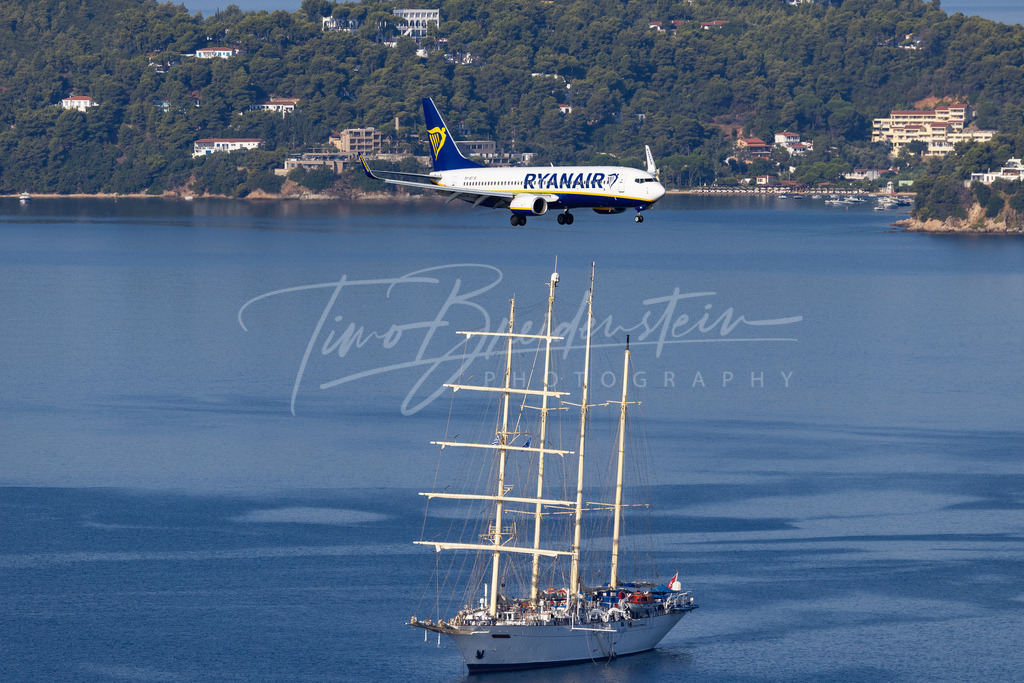 822A0364 Kopie | Buy high-quality aviation and travel photography prints by professional photographer Timo Breidenstein. Authentic images, professionally printed, worldwide shipping. - Realisiert mit Pictrs.com