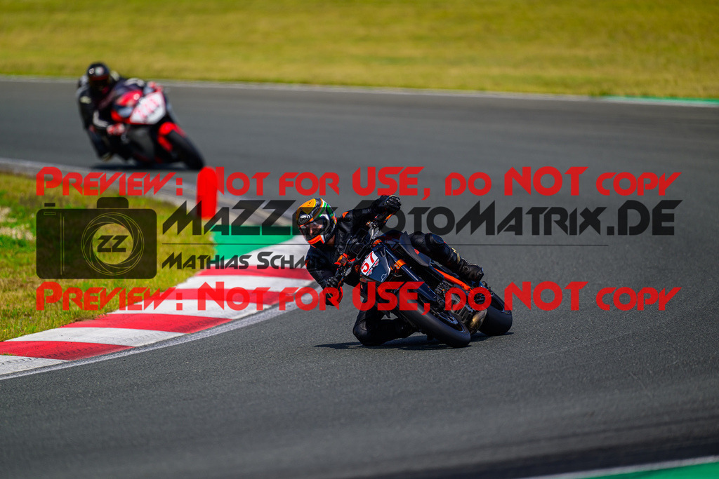 MaZZes_FotoMatrix_240725_6007705_4600 | ROT