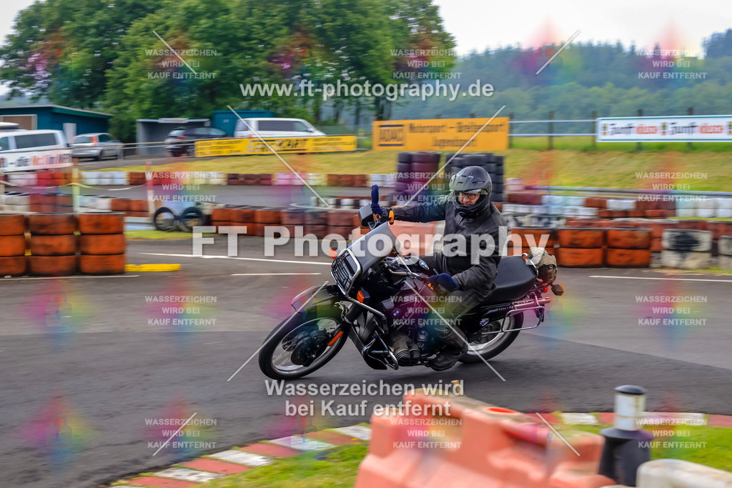 OBK-5323 | Hier findet Ihr Bilder von Touristenfahrten auf der Nürburgring Nordschleife oder von anderen Veranstaltungen die ich besucht habe. Viel Spass beim Durch Schauen 