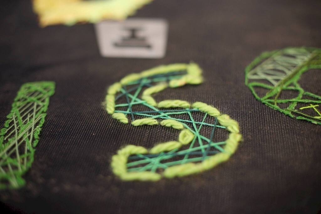 Peschkenhaus_HülleHütteHaut_131124_014 | Bildergalerie von Sport-Ereignissen aber auch von weiteren spannenden Dingen - nicht nur vom Niederrhein. In Anlehnung an den bekannten Spruch von Hanns Dieter Hüsch heißt das Motto: "Niederrhein ist überall".  - Realisiert mit Pictrs.com