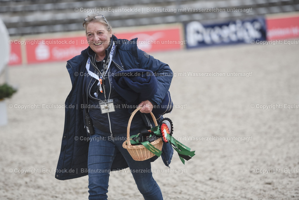 20230514_CCI4_Springen_0427 | equistock