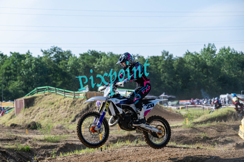 MX Cup Grenzland-101 | pixpoint - Realisiert mit Pictrs.com