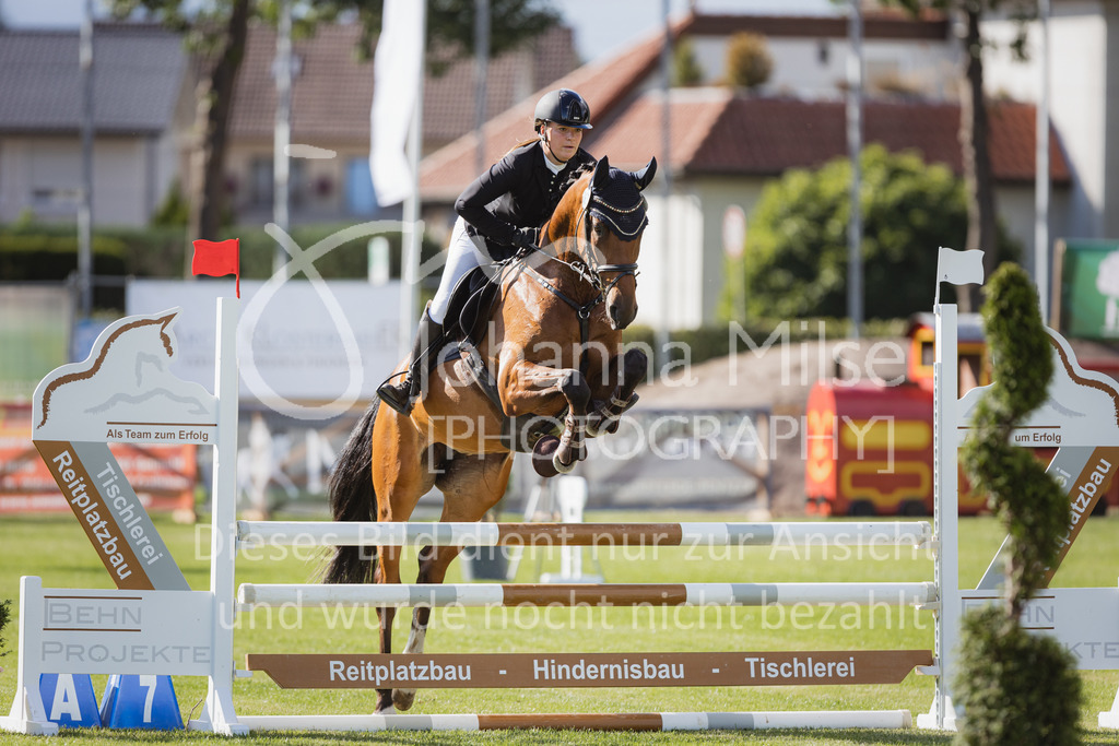 220714_LC_Stil-A2-203 | Deine schönsten Turniermomente als professionelle Fotos! Entdecke hochwertige Pferdesport-Fotografie im Online-Shop. Jetzt Fotos finden & bestellen!